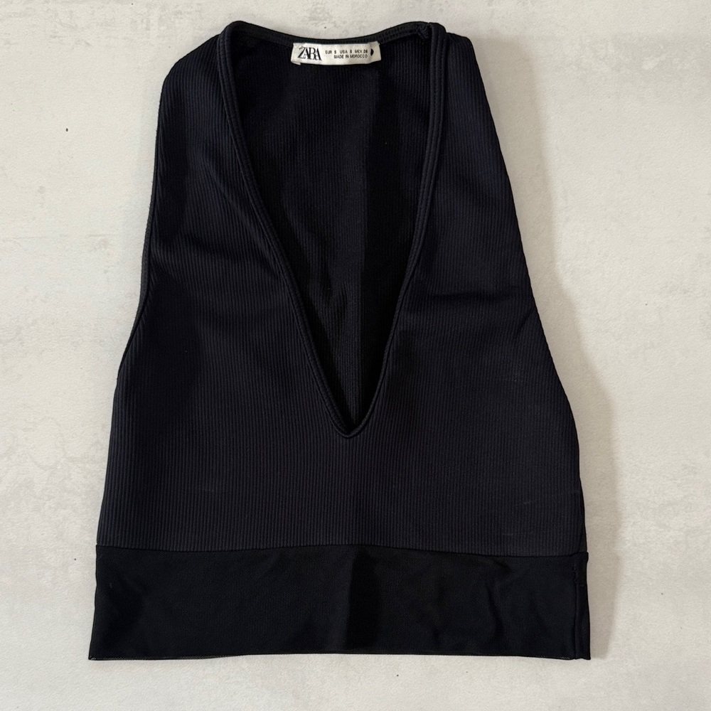 Zara Black V-Neck Sleeveless Top